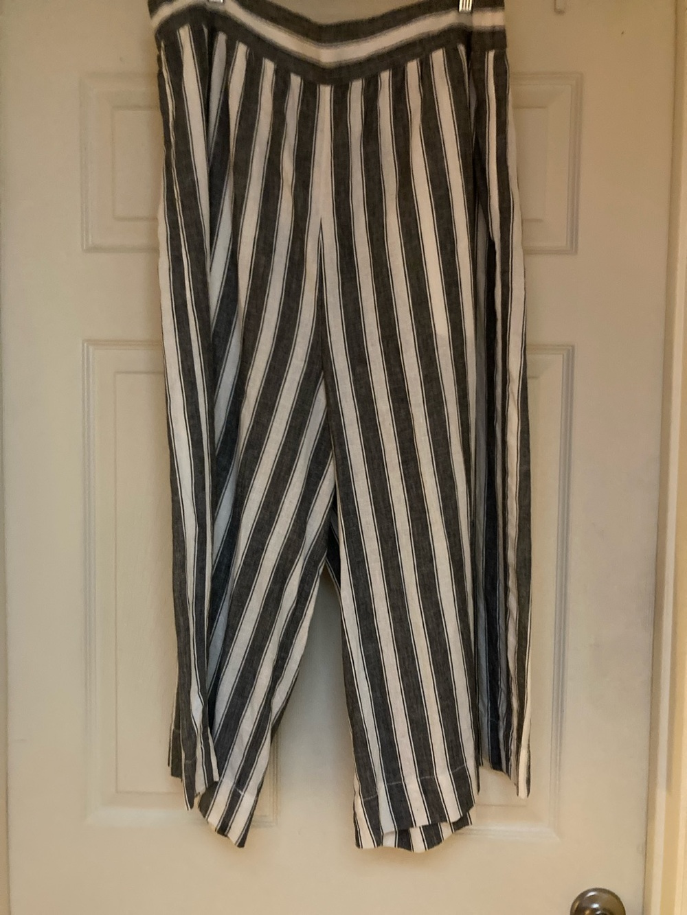 Madewell Blue and White Striped Cropped Pants